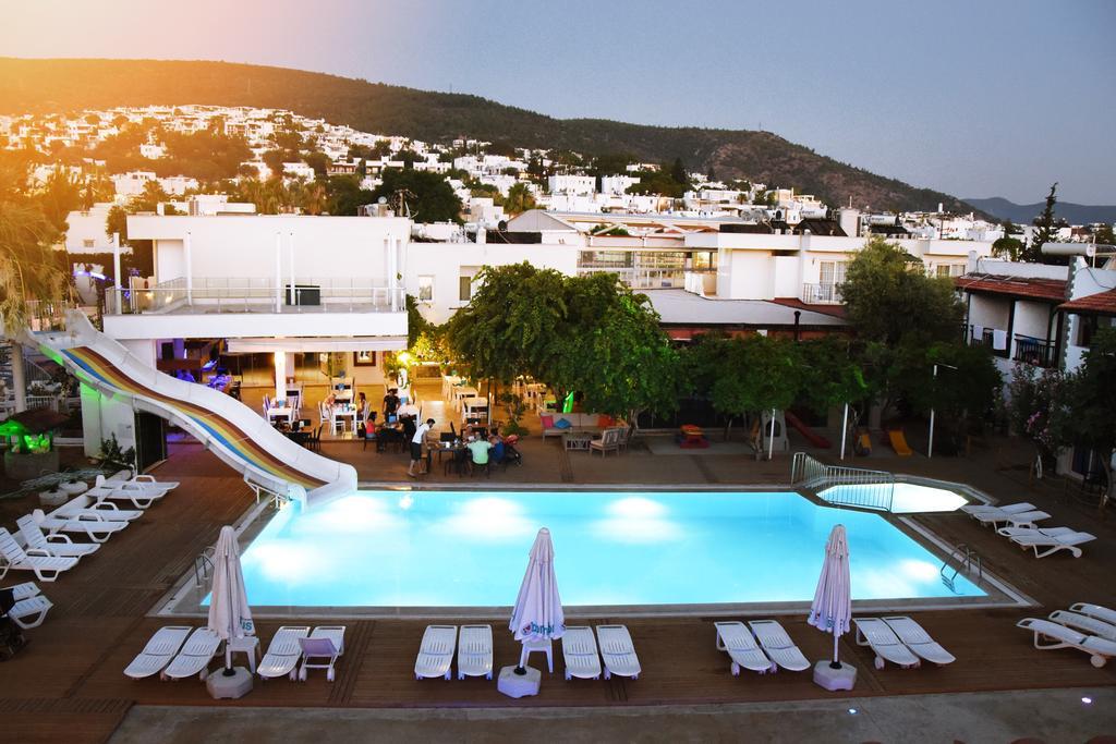 Delfi Hotel Spa & Wellness Center Bodrum Exterior photo